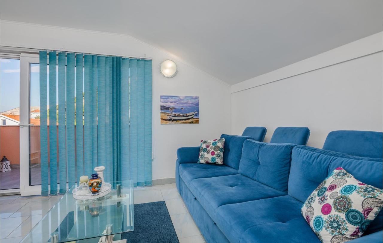 Nice Apartment In Stara Baska With Kitchen Luaran gambar