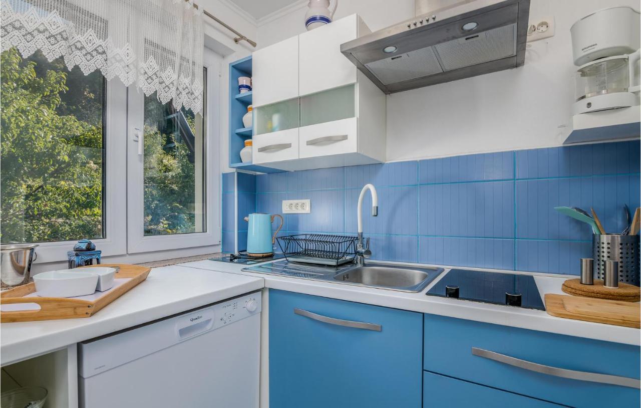 Nice Apartment In Stara Baska With Kitchen Luaran gambar