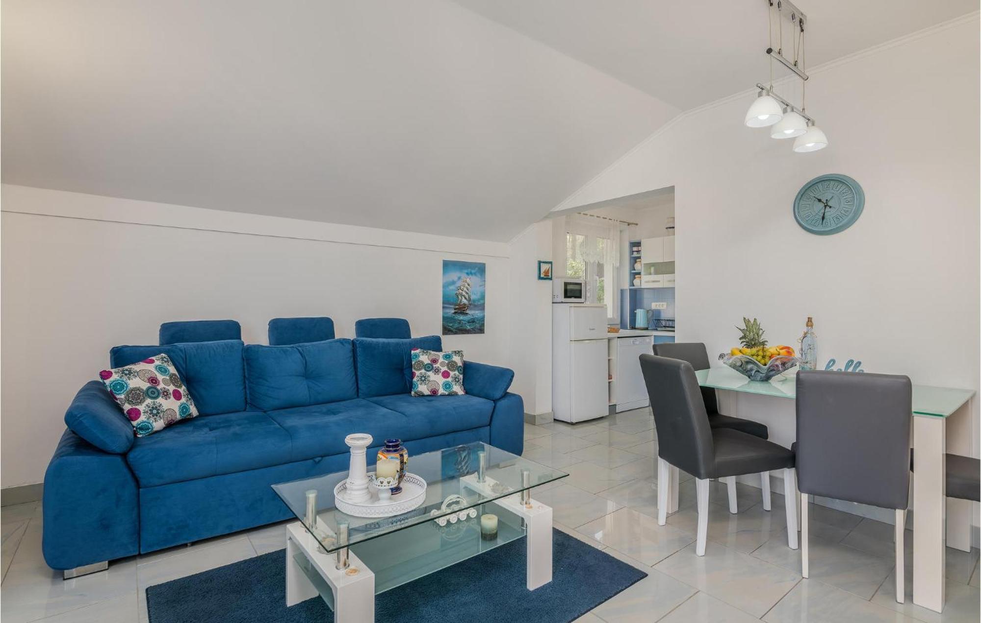 Nice Apartment In Stara Baska With Kitchen Luaran gambar
