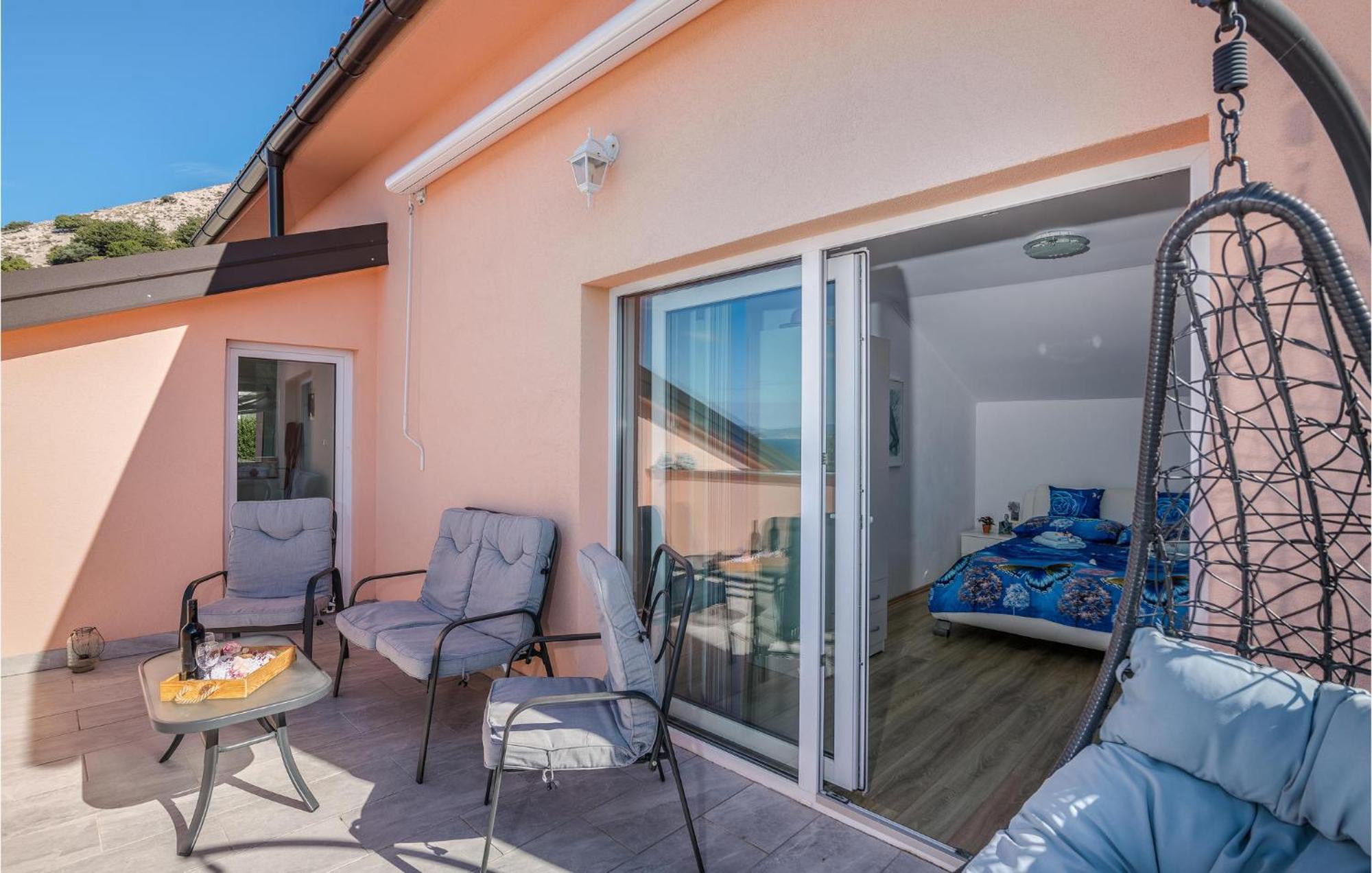 Nice Apartment In Stara Baska With Kitchen Luaran gambar