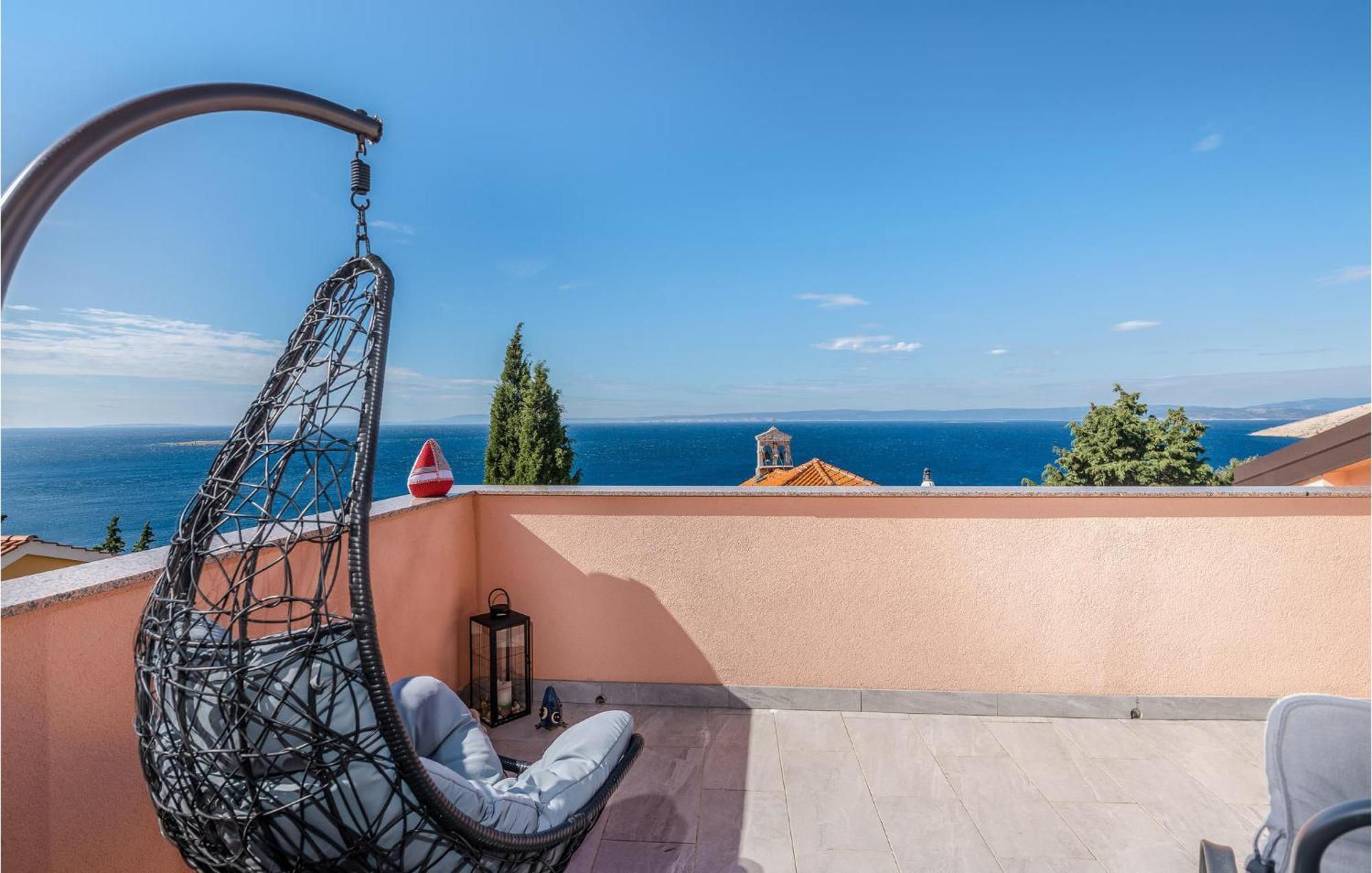 Nice Apartment In Stara Baska With Kitchen Luaran gambar